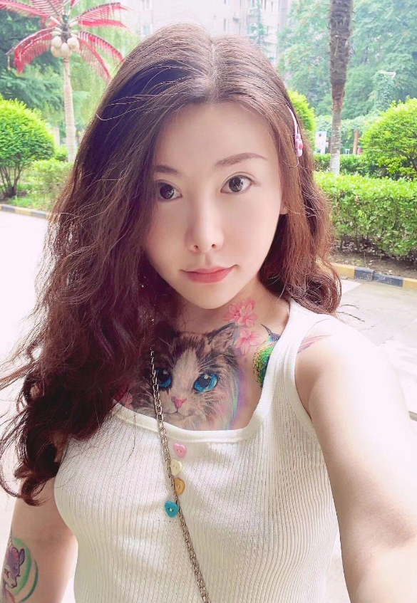 凤城五路熟人薛灵，以前微信让封了给大家来个新号