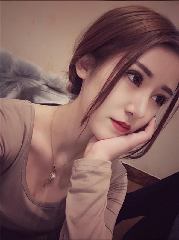 未央区身材很好的小Sao货，抱起来玩很爽！